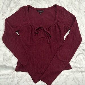 Women’s long-sleeve top